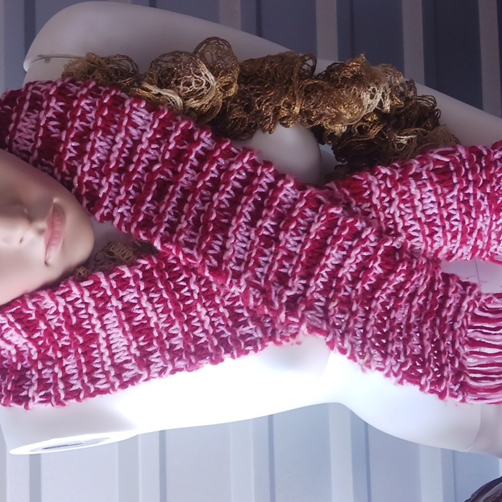 Holiday scarf
